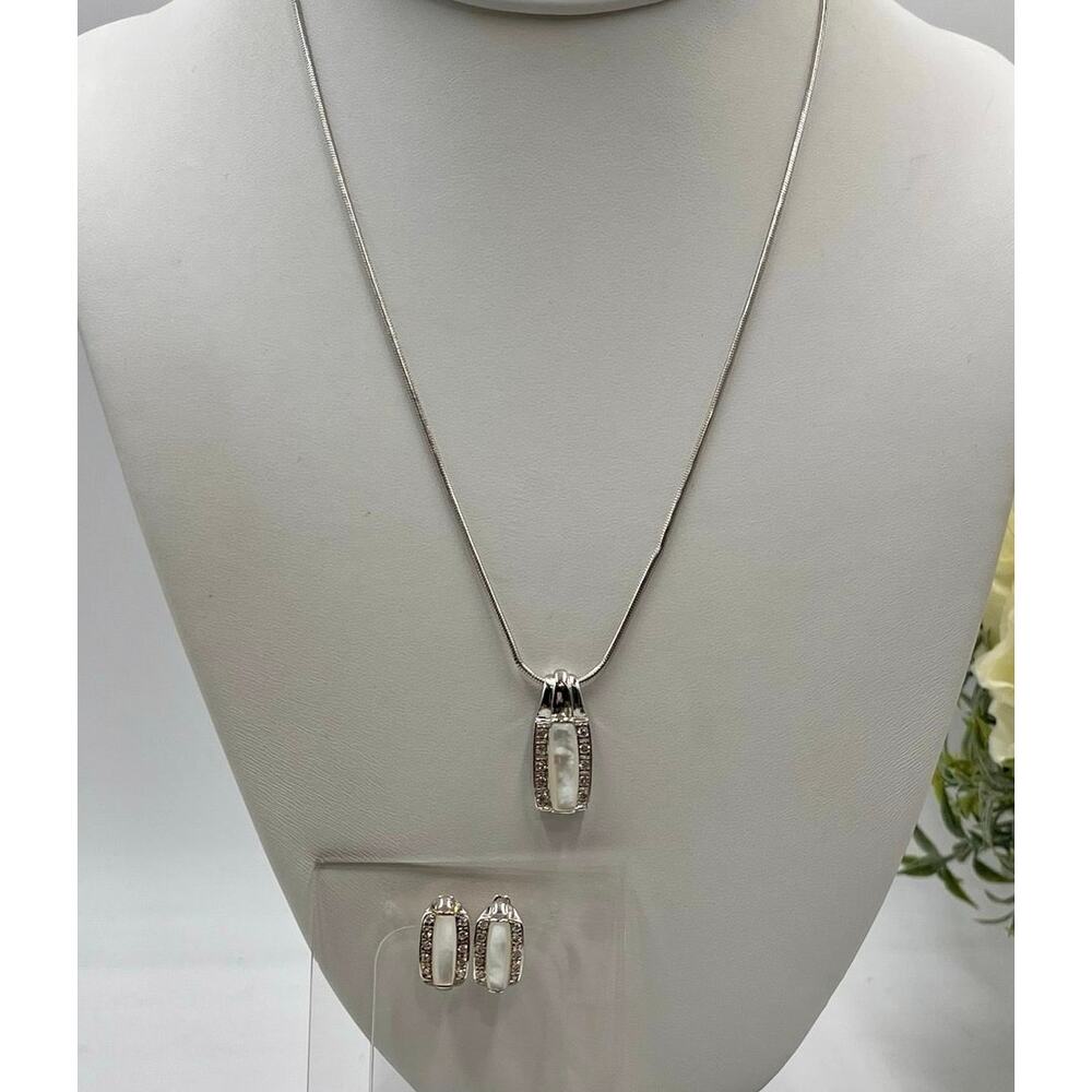 Ross Simon’s Sterling Silver Mother of Pearl Bar Pendant Necklace Earring Set